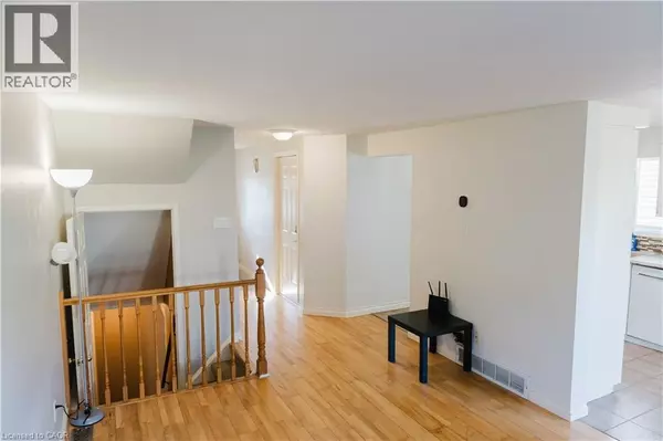 Kitchener, ON N2E3P6,163 HIGHBROOK Street