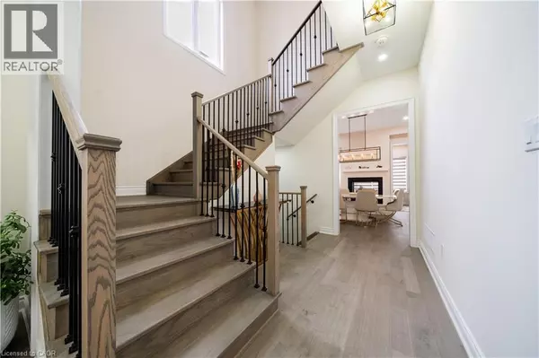 Oakville, ON L6H0Y8,3444 MOSLEY Gate