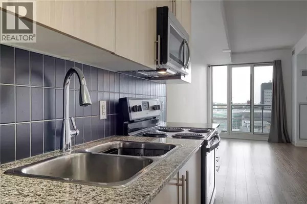 Kitchener, ON N2H0B7,85 DUKE ST West #707