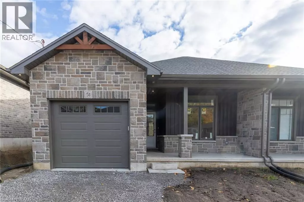 Waterford, ON N0E1Y0,51 NORFOLK Street