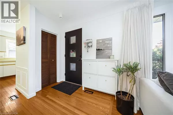 Hamilton, ON L9A3N5,115 WELBOURN Drive