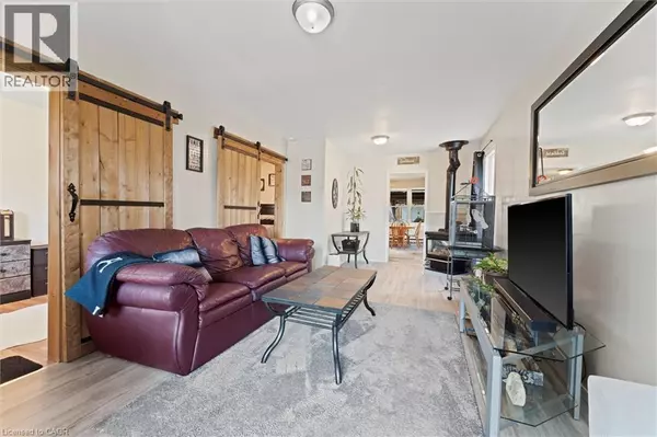 Windsor, ON N8Y3N7,1743 ST LUKE Road