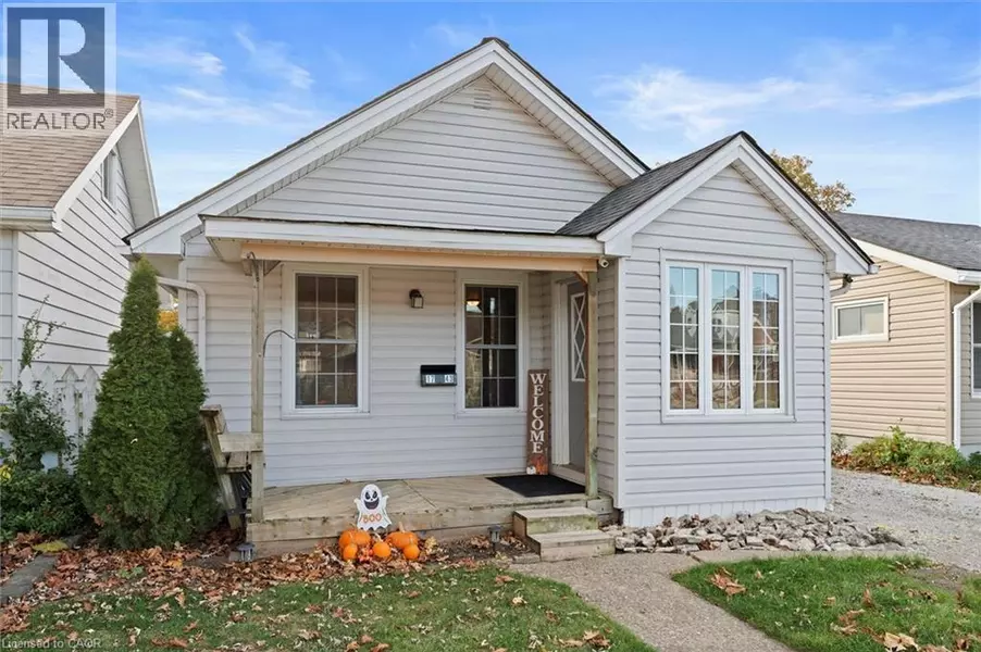 1743 ST LUKE Road, Windsor, ON N8Y3N7