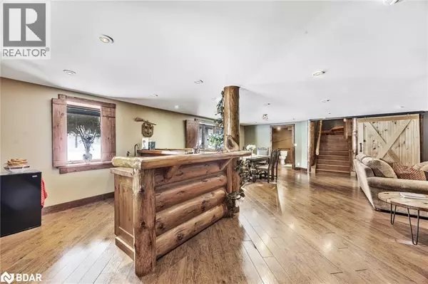 Oro-medonte, ON L0L2L0,118 HIGHLAND Drive