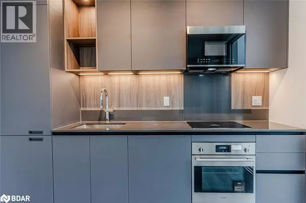 Barrie, ON L4N1S9,39 MARY ST #2909