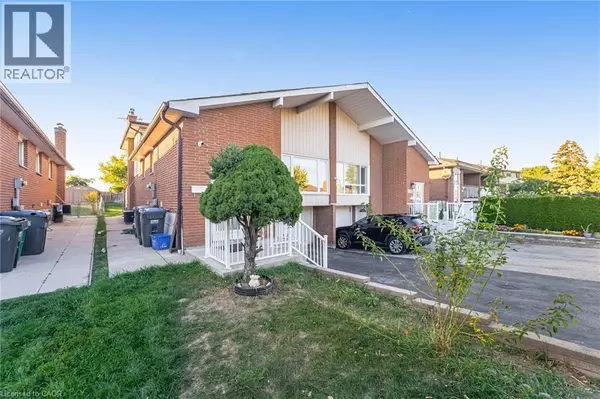 Mississauga, ON L4T3M1,3783 KEENAN Crescent