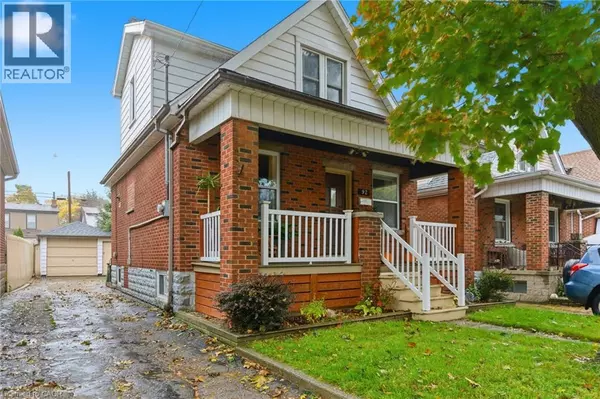 Hamilton, ON L8K2P8,92 HUXLEY Avenue S