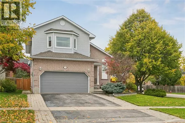 Burlington, ON L7M3W5,2210 HEIDI Avenue