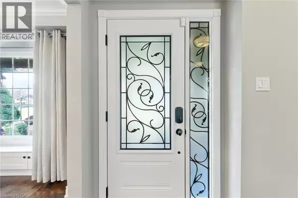 Burlington, ON L7M2T5,2041 QUAIL VALLEY Drive