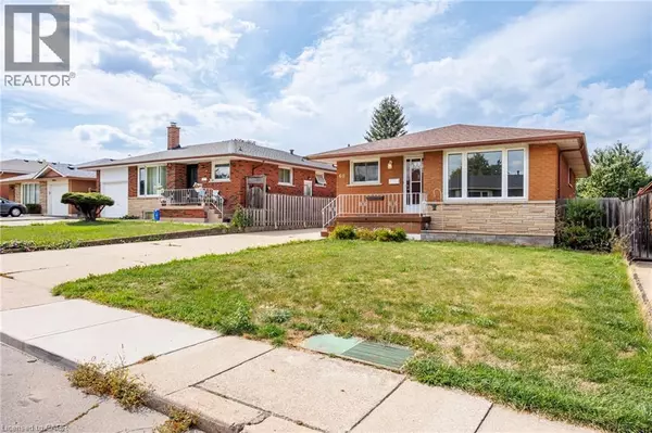 Hamilton, ON L8G2H7,60 CHAMPLAIN Avenue