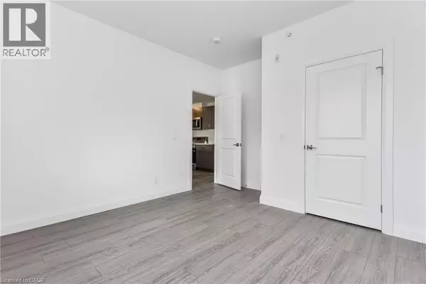 Ayr, ON N0B1E0,170 NORTHUMBERLAND ST #405