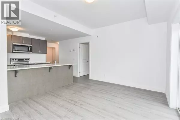 Ayr, ON N0B1E0,170 NORTHUMBERLAND ST #405