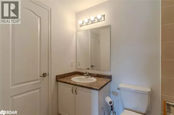 Barrie, ON L9J0H1,100 DEAN AVE #110