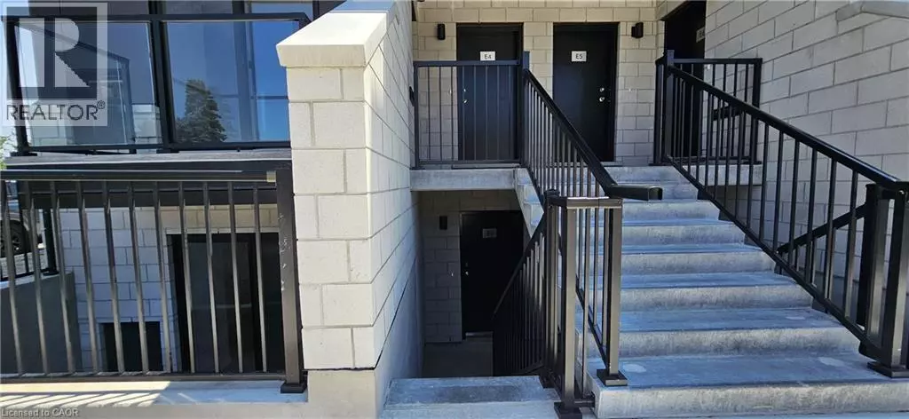 410 NORTHFIELD DR West #C13, Waterloo, ON N2V0J3