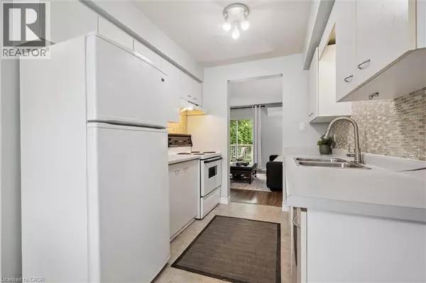 Kitchener, ON N2E3J5,219 KINGSWOOD DR #41