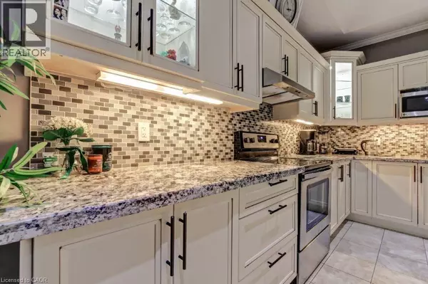 Simcoe, ON N3Y0C6,194 DONLY DR South #6