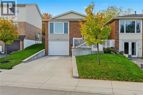146 LAVINA Crescent, Hamilton, ON L9C6R8