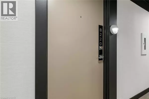 Burlington, ON L7T0C7,1119 COOKE BLVD BLVD #B220