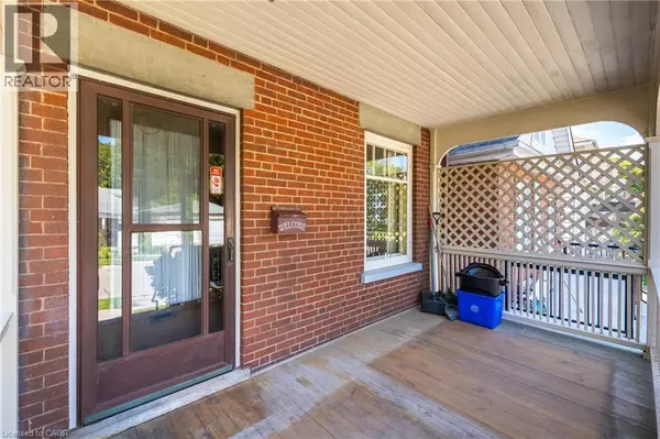 Cambridge, ON N1R1Z2,43 MCNAUGHTON Street