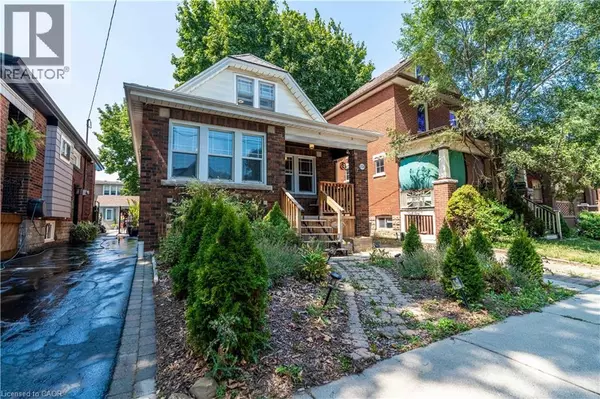 228 PROVINCE Street S, Hamilton, ON L8K2L7