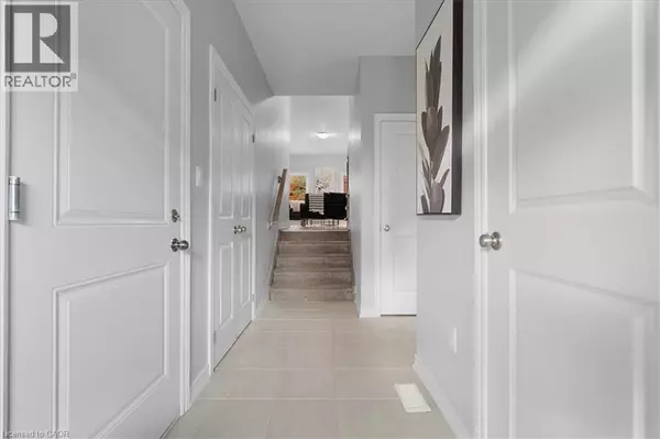 Cambridge, ON N3E0E2,324 EQUESTRIAN WAY #28