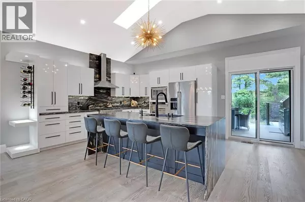 Kitchener, ON N2P2K2,34 WOODCREST Court