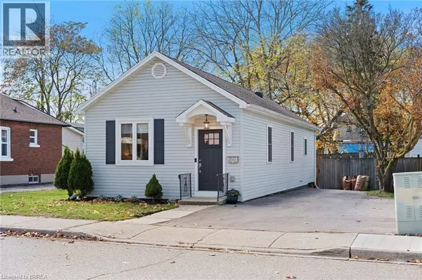 Brantford, ON N3T4M3,14 SPRING Street