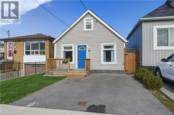 Hamilton, ON L8H2E1,9 HOPE Avenue