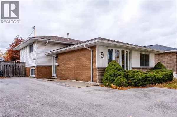 Hamilton, ON L8T3V7,930 UPPER OTTAWA Street