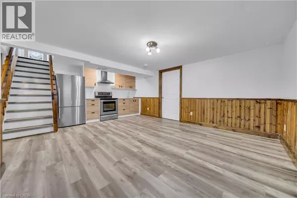 Kitchener, ON N2N1C5,88 GLEN LAKE CRES #Basement