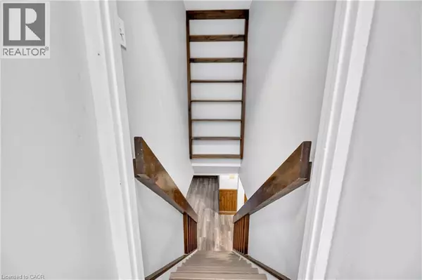 Kitchener, ON N2N1C5,88 GLEN LAKE CRES #Basement