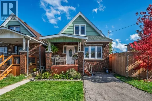 Hamilton, ON L8H4V5,128 CROSTHWAITE Avenue N