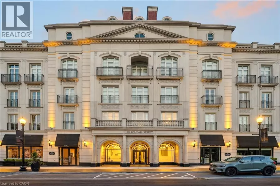 300 RANDALL ST #PH1, Oakville, ON L6J0G2