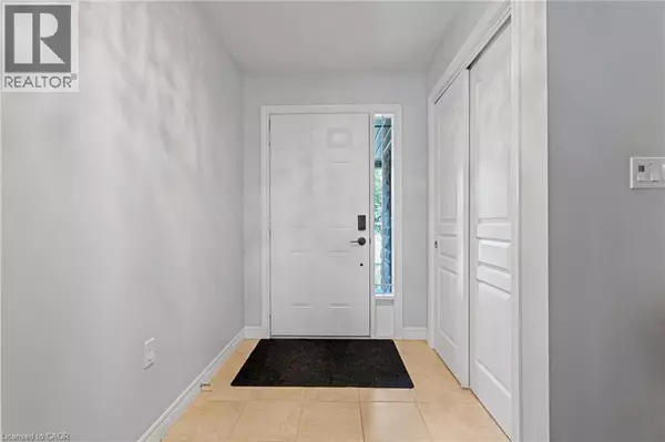 Hamilton, ON L0R1P0,28 CHARLESWOOD Crescent