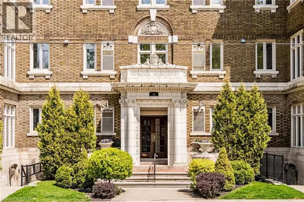 86 HERKIMER ST #13, Hamilton, ON L8P2G7