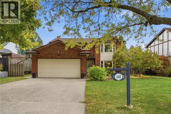 668 TOMAHAWK Crescent, Ancaster, ON L9G3R2