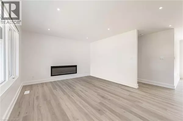 Ancaster, ON L9G3A5,664 HIAWATHA BLVD #Upper