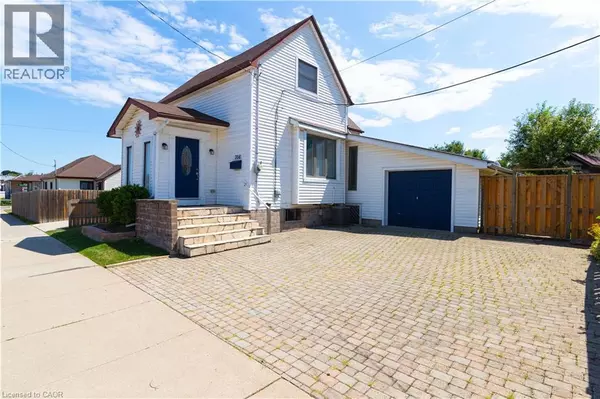 704 ROXBOROUGH Avenue, Hamilton, ON L8H1S5