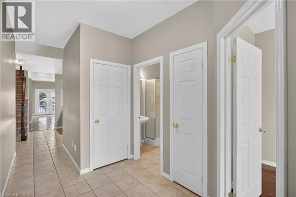 Glanbrook, ON L9B2X8,9 MANITOULIN Trail