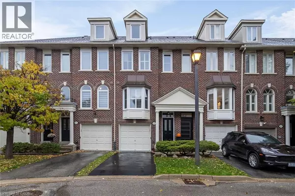 38 MENDOTA RD #3, Toronto, ON M8Y1E8