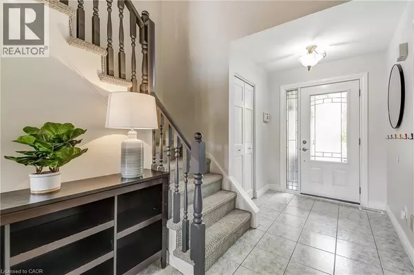 Burlington, ON L7P4J7,2212 MELISSA Crescent