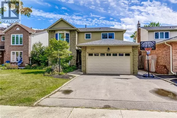 2212 MELISSA Crescent, Burlington, ON L7P4J7