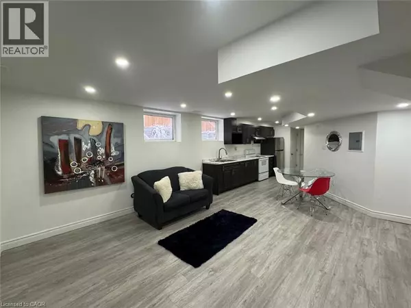 Kitchener, ON N2E0B3,916 MAGDALENA CT #B