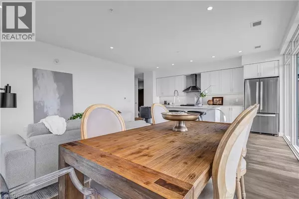 Cambridge, ON N1S0C3,15 GLEBE ST #1414