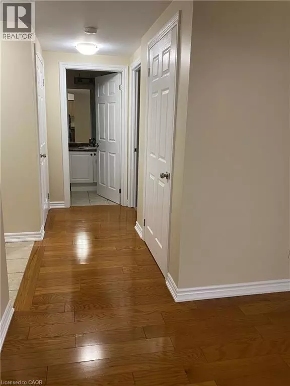 Hamilton, ON L8R2R6,47 CAROLINE ST North #606