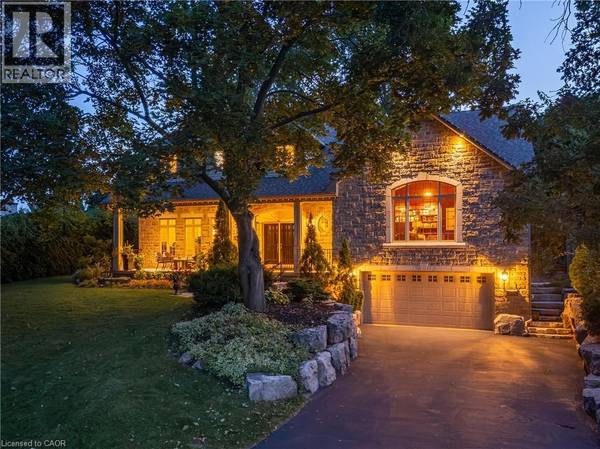 266 TRACINA Drive, Oakville, ON L6L4C2