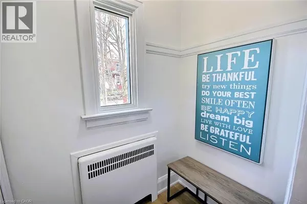 Kitchener, ON N2H5K9,324 WELLINGTON Street N