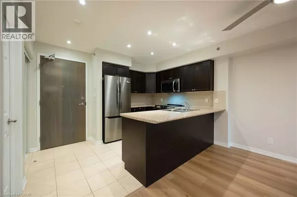 Burlington, ON L7M0G9,3060 ROTARY WAY #225