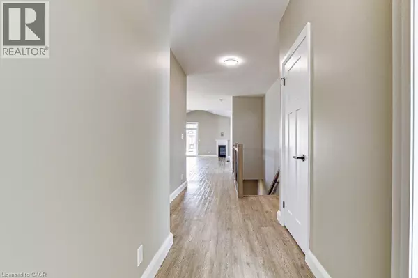 Delhi, ON N4B0B2,383 ARGYLE Avenue