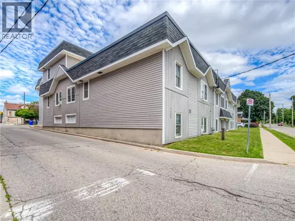 Cambridge, ON N3H3L1,1123 QUEENSTON Road